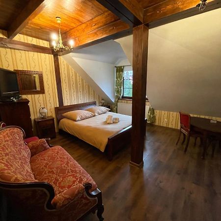 Hotel Tyrol I Restauracja Zycie Gruzji Osielsko 外观 照片