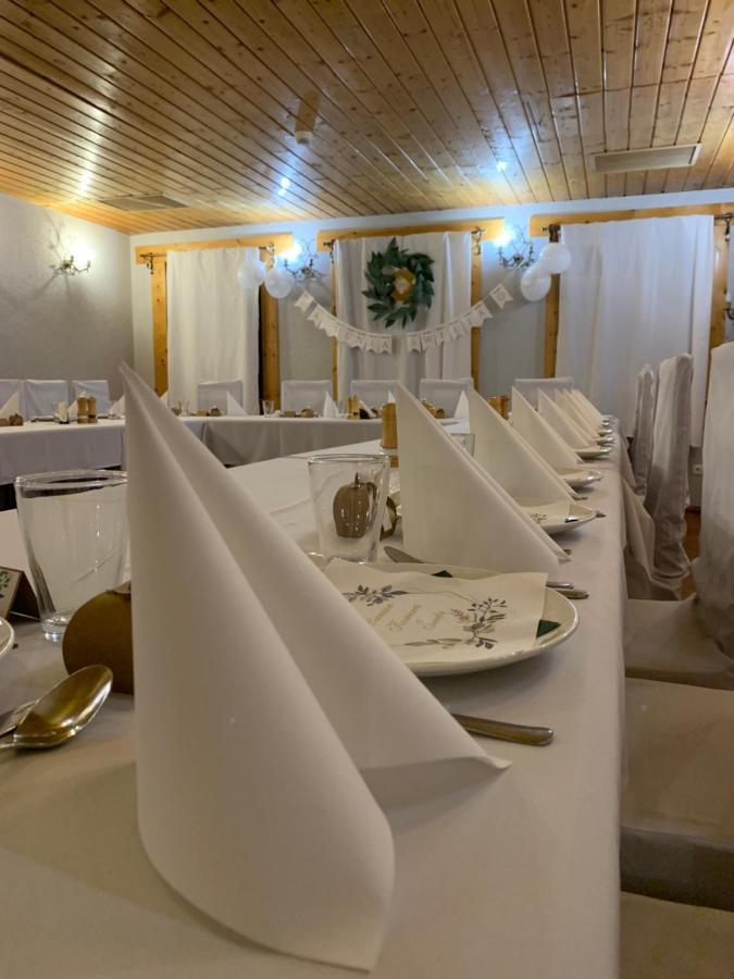 Hotel Tyrol I Restauracja Zycie Gruzji Osielsko 外观 照片