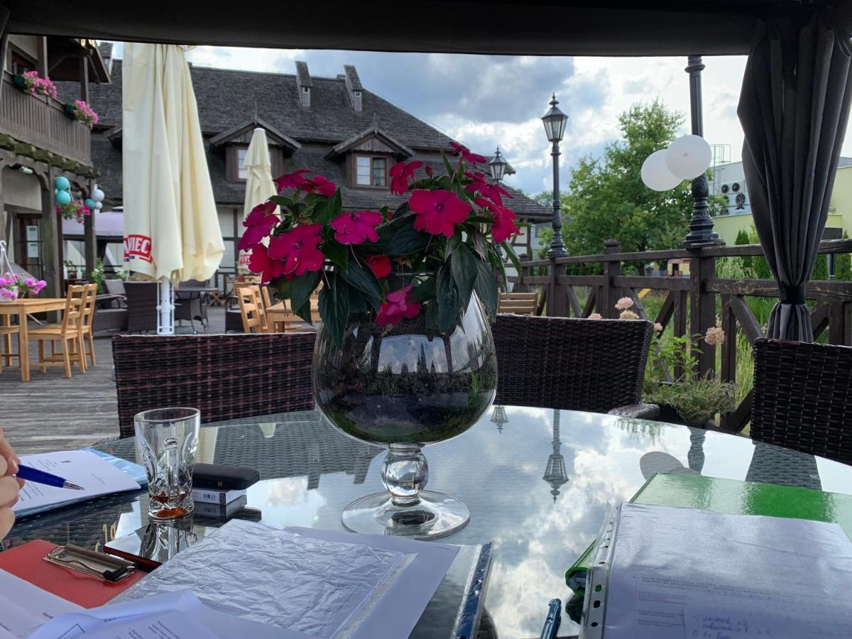 Hotel Tyrol I Restauracja Zycie Gruzji Osielsko 外观 照片